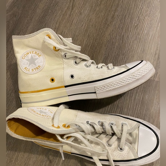 Converse sneakers - Picture 1 of 4
